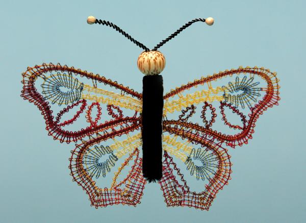 023 Klöppelbrief Schmetterling "Tagpfauenauge" für Chenille Körper